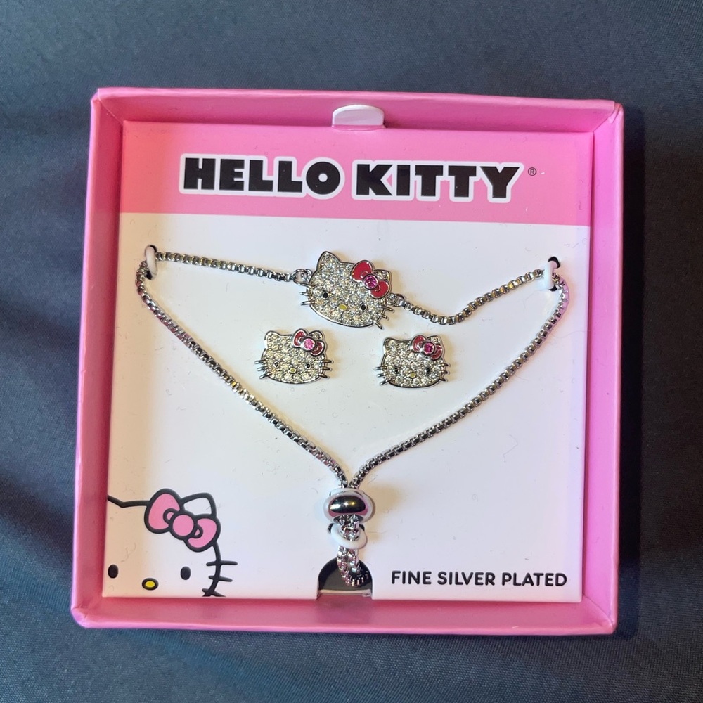 Hello kitty earrings and bracelet